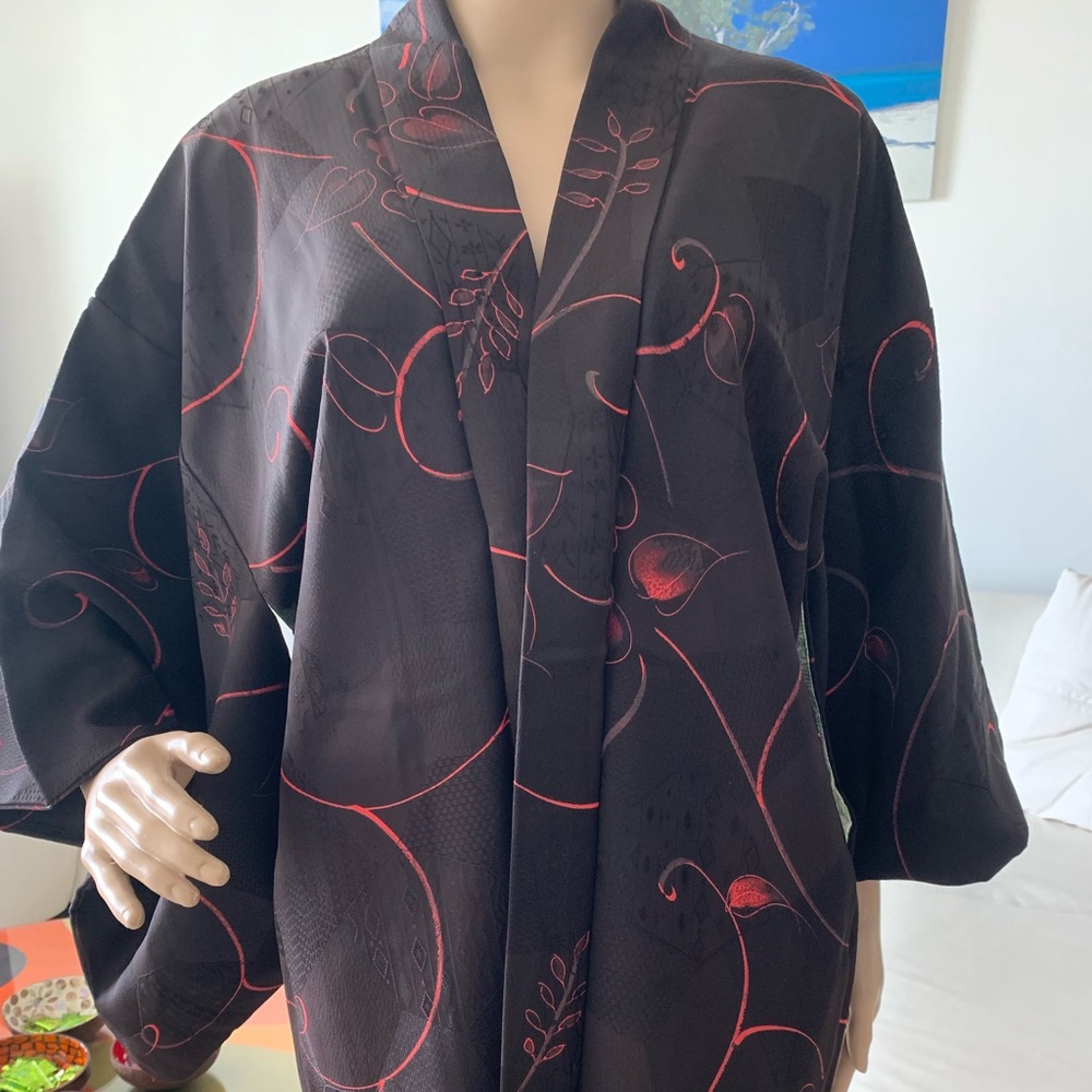 100% SILK , Japanese short kimono from Japan